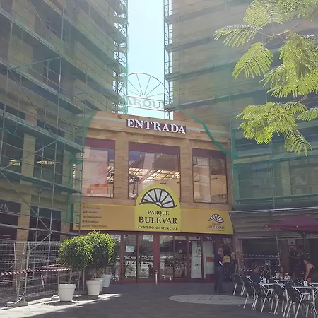 Apartamento Parque Bulevar Lägenhet